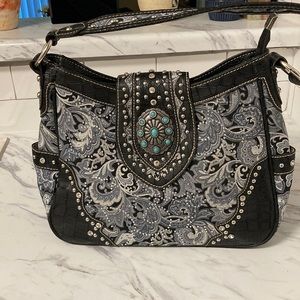 Fabric grey & black MontanaWest shoulder bag w/ exterior side pockets; UNIQUE!